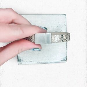 4947u. Snakeskin Pattern Bracelet